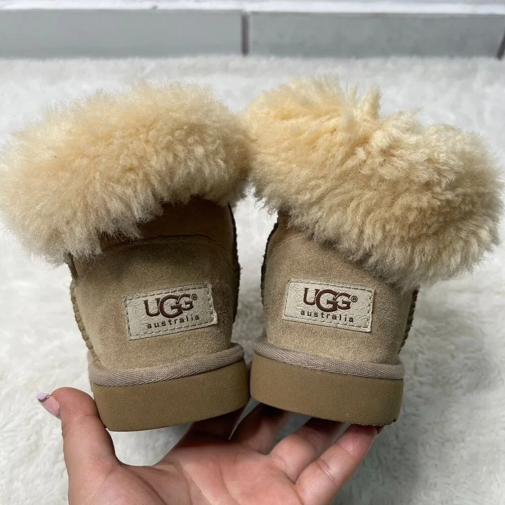 UGG #5991T Kid's Cream Tan Bailey Button Suede Boots Sheepskin Size 12